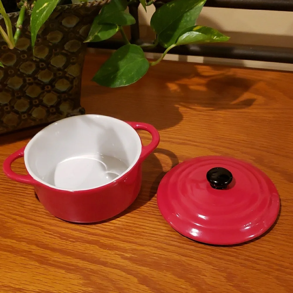 Red Ceramic Mini Casserole Dish With Lid And Handles - 4 3/4